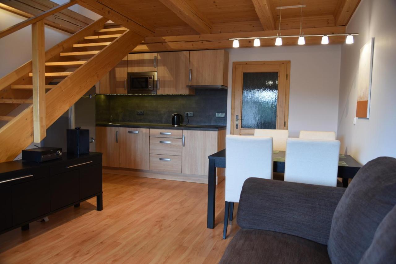 Apartman Mezi Kopci - Mid Hills Apartment Roudnice Εξωτερικό φωτογραφία