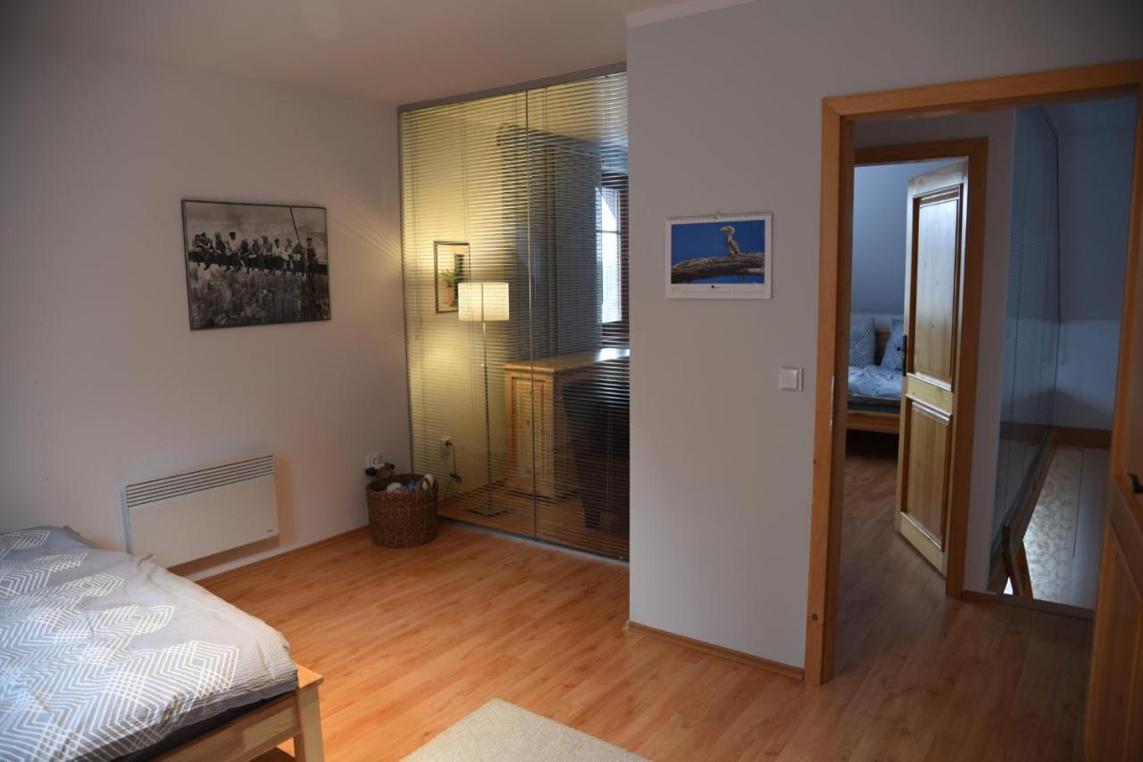 Apartman Mezi Kopci - Mid Hills Apartment Roudnice Εξωτερικό φωτογραφία